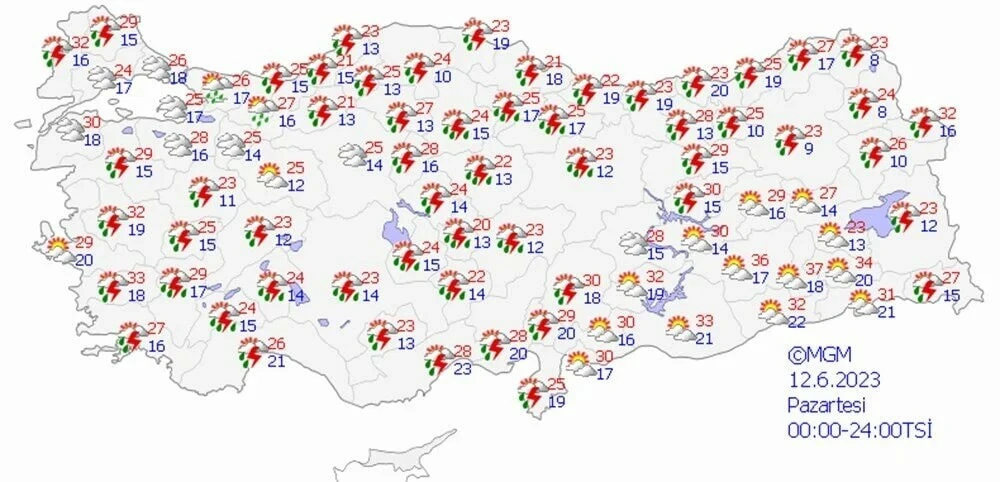 Şemsiyelerinizi unutmayın! Sağanak yurdu terk etmiyor Meteoroloji'den birçok ile uyarı