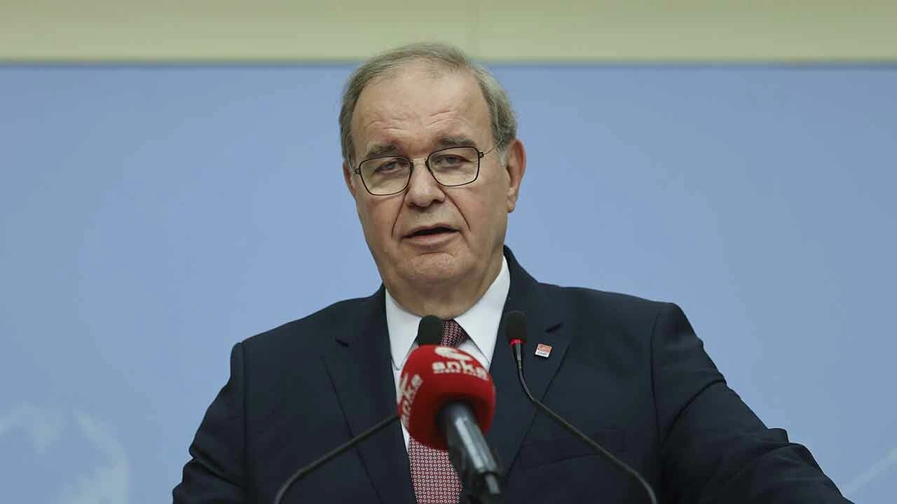 Özgür Özel'in 'Genel Başkanlık' sinyaline CHP'den dikkat çeken yorum!