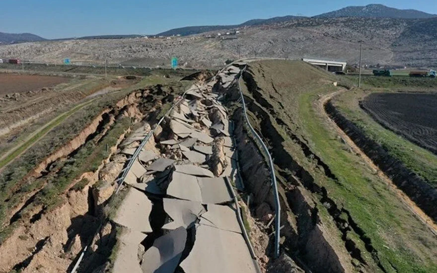 Jeoloji profesöründen iki il için deprem uyarısı: Enerji birikimi var