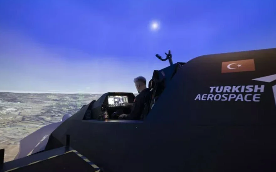 KAAN uçak değil silah olacak! Simülatör eğitimindeki test pilotu dikkat çeken detayları verdi