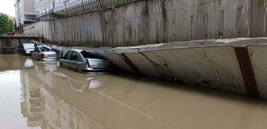 Samsun’da eğitime ‘sağanak’ arası! Birçok ilçede okullar tatil ilan edildi…