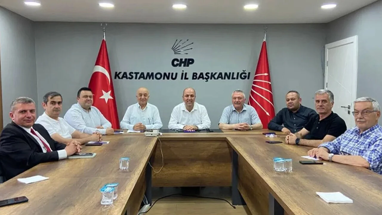 CHP'de il örgütleri de baş kaldırdı: 9 başkandan 'değişim' çağrısı