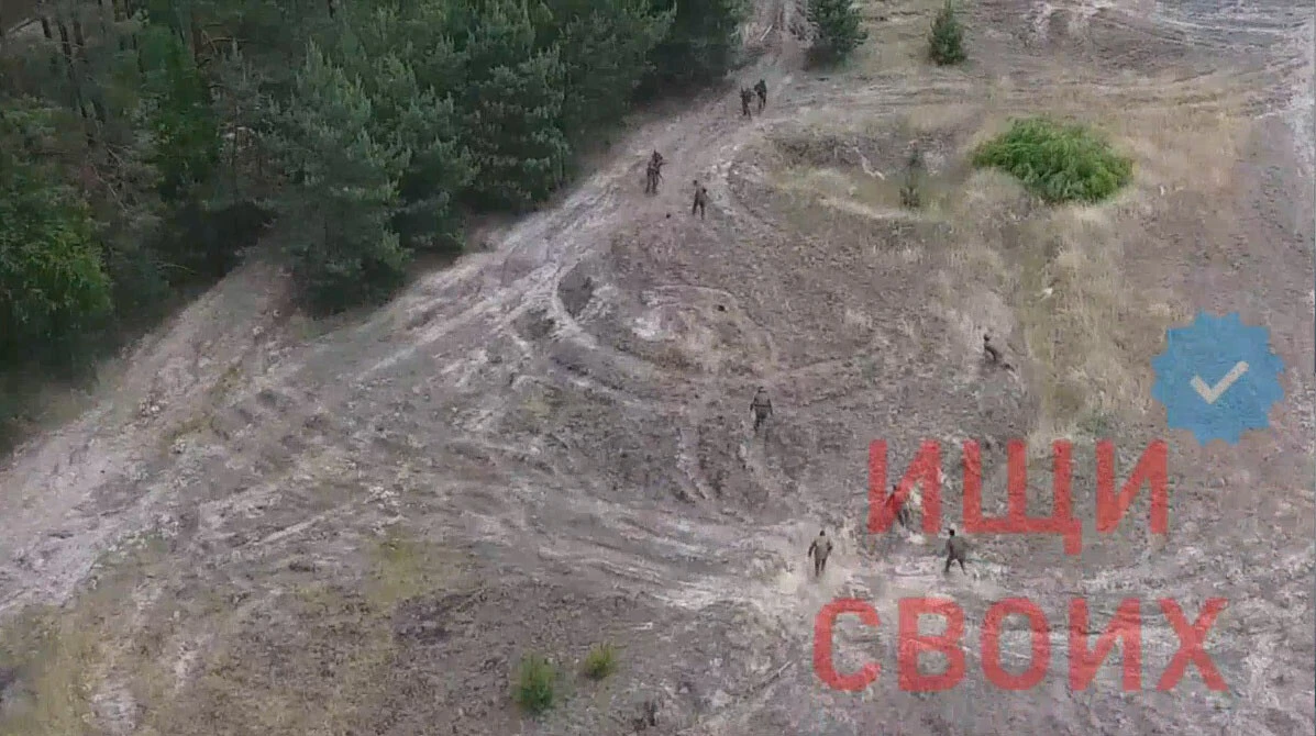 Rus güçleri kendi askerlerine ateş açtı! O anlar drone kamerasına yansıdı