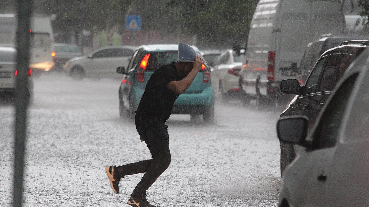 Güncel hava tahmin raporu yayınlandı: Sağanak ve fırtınaya dikkat! 20 il için alarm verildi…