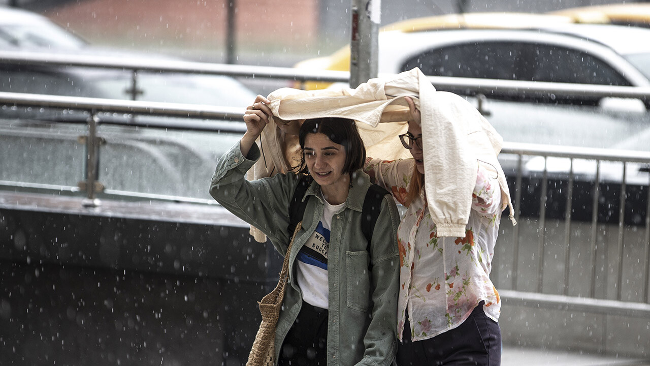 Meteoroloji o bölgeyi uyardı! Sağanak ve fırtına çok kuvvetli olacak…