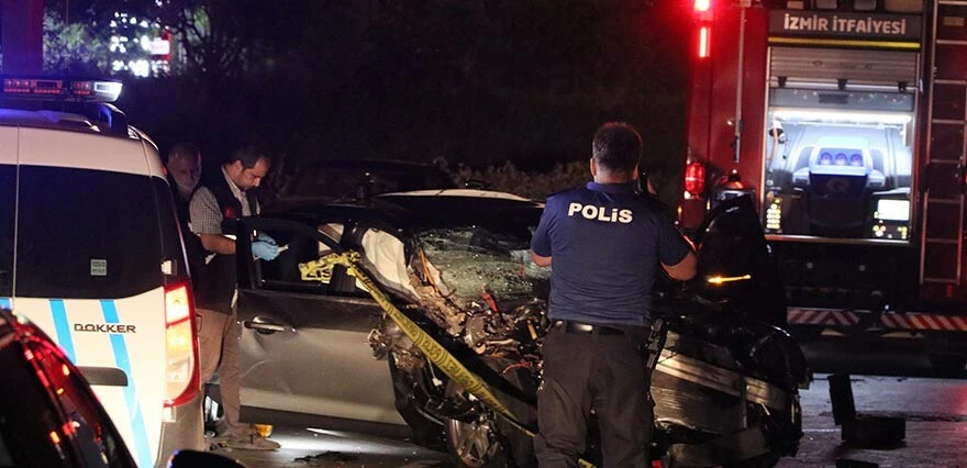 Araba yarışı felakette sonuçlandı: Anne öldü, biri çocuk 2 kişi yaralandı…