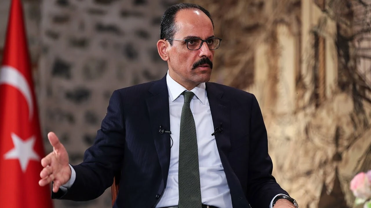 Yunan medyası Erdoğan'ın A takımını 'Beşli muhafız' diyerek tanıttı yankılar sürüyor