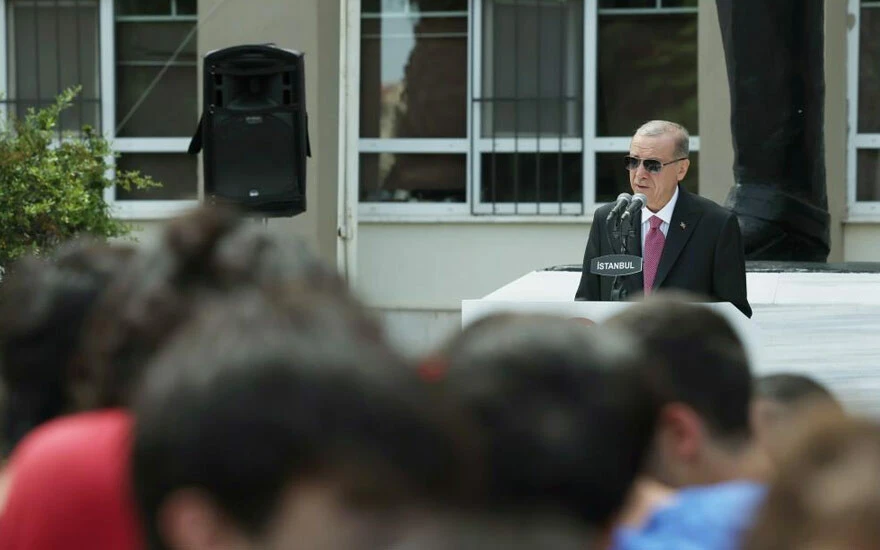 Son dakika! Cumhurbaşkanı Erdoğan'dan öğretmenlere atama müjdesi