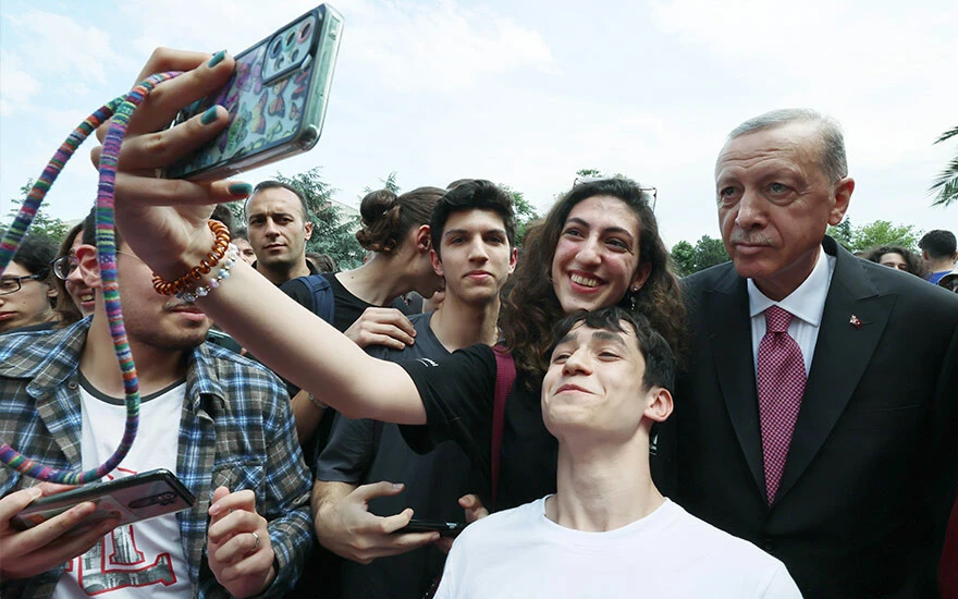 Son dakika! Cumhurbaşkanı Erdoğan'dan öğretmenlere atama müjdesi