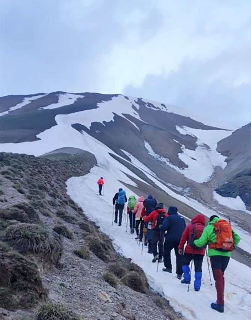 Dünyanın her yerinden Bitlis'e geliyorlar: Bir grup daha zirveyi gördü