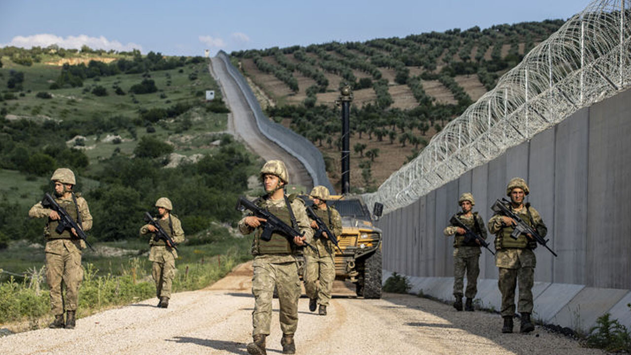 Hudut kartalları göz açtırmıyor: 14 terörist kıskıvrak yakalandı