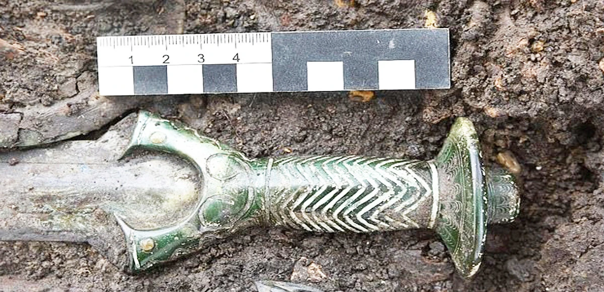 Almanya’da 3 bin yıllık bronz kılıç bulundu, arkeologlar bile şaşırdı