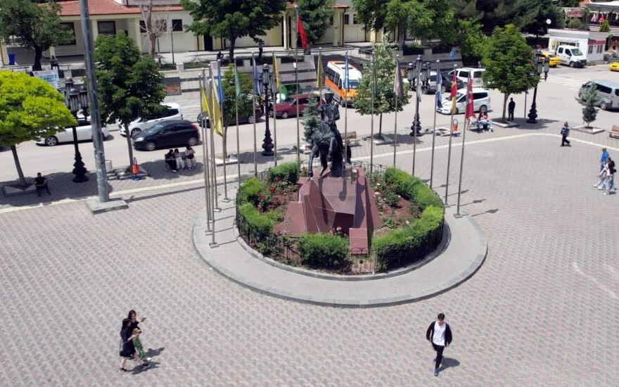 'Yeni yüzyılda 100 il' önerisinde Polatlılar da umutla bekliyor