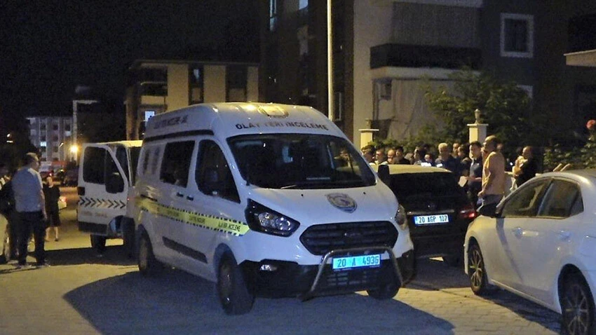 Sadece çocuğunu yıkamak istemişti! Bebeğin çığlıkları acı gerçeği ortaya çıkardı