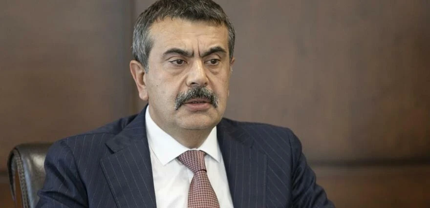 Öğretmenlere müjde! Hizmet affı düzenlenmesi Resmi Gazete’de yayımlandı!