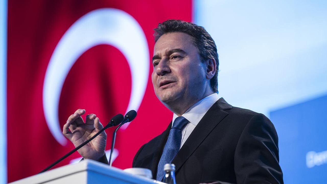 DEVA Partisi&#039;nde bir ayrılık daha: Ali Babacan&#039;ın yol arkadaşı istifa etti