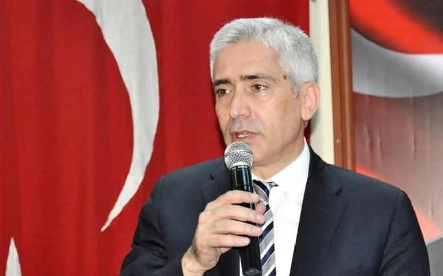 Eski bakanın <a href=