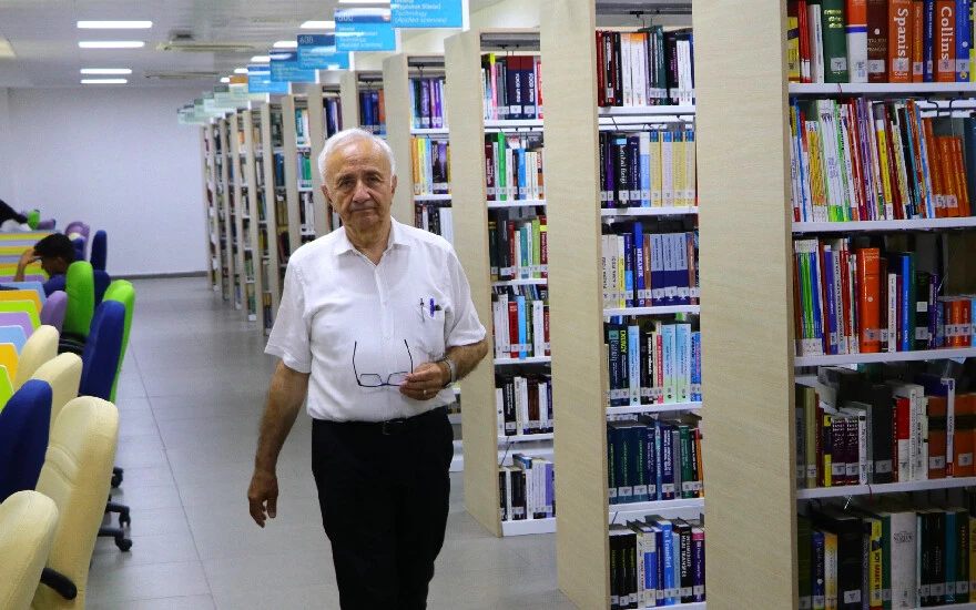 Eğitimi herkese örnek oluyor! 73 yaşında 7'nci yüksek lisansına geçti…