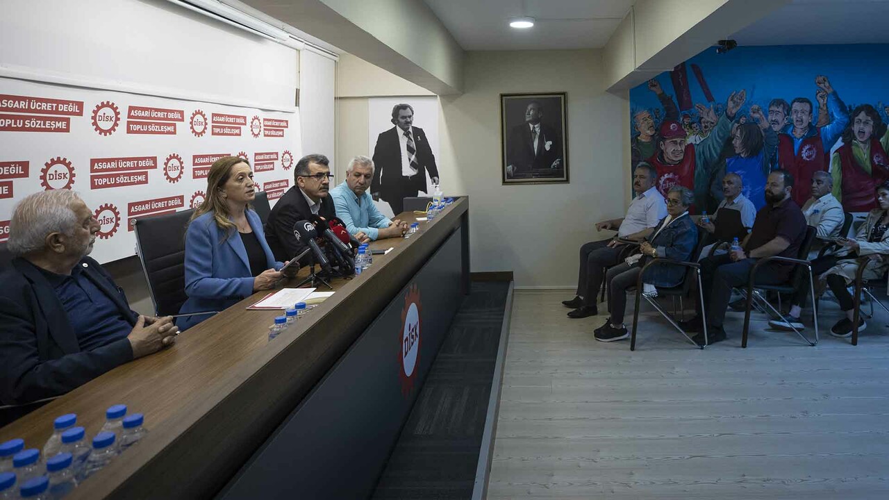 DİSK Başkanı asgari ücret önerisini açıkladı! Toplantıda tartışma çıktı