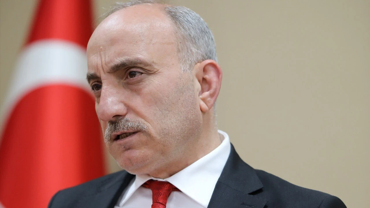 Erenler Belediye Başkanı Fevzi Kılıç kalp krizi sonucu hayatını kaybetti
