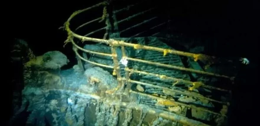 250 bin dolara ölüm gezisi! Titanik enkazına düzenlenen turda denizaltı kayboldu, 5 kişi aranıyor..