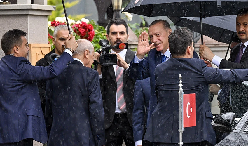 Son dakika! Cumhurbaşkanı Erdoğan, Bahçeli ile görüştü
