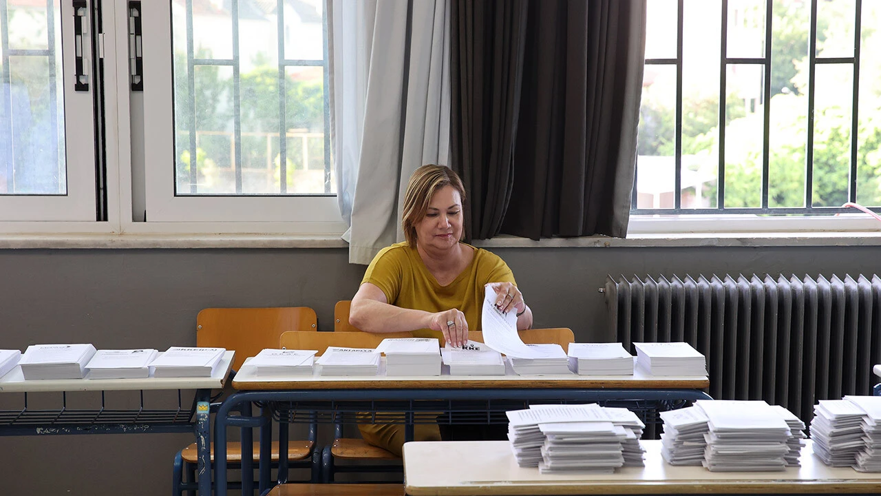 Yunanistan’da halk 2’nci kez sandık başında