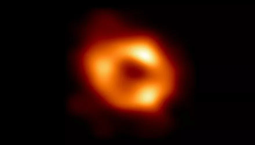 Ürküten açıklama: En yakınımızdaki kara delik uyandı!