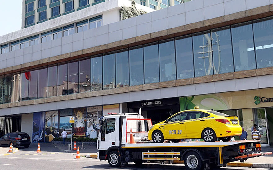 İstanbul'da taksimetre açmayan şoföre okkalı ceza: O anlar kamerada...