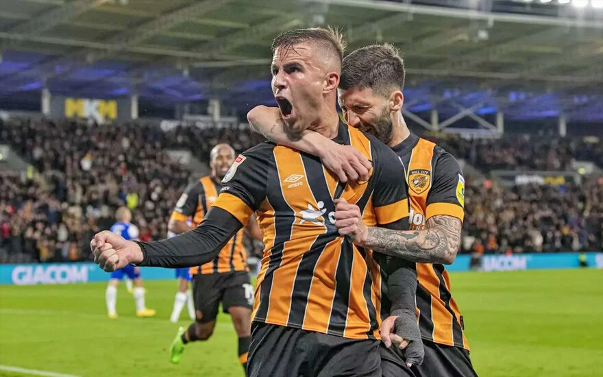 Eski Fenerbahçeli Trabzonspor yolcusu!