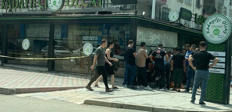 Bayram gününde kadın cinayeti! Platonik aşkını çalıştığı iş yerinde öldürüp intihar etti