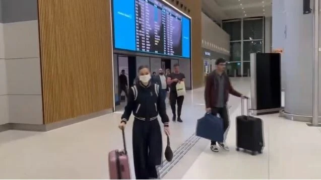 İtalya hevesi kursağında kaldı! Afra Saraçoğlu uçağa alınmadı