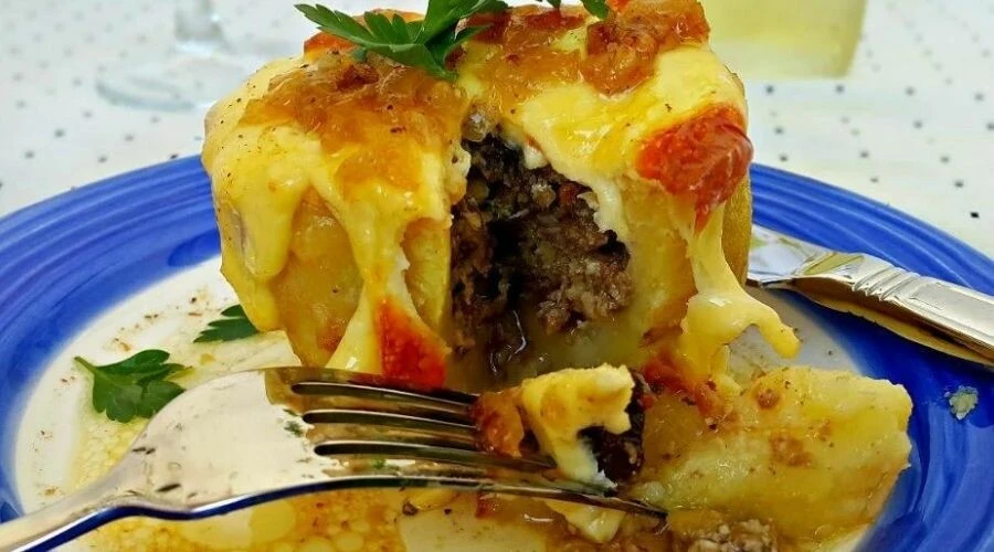 Patates dolması için gerekli ipucunu ünlü isim verdi! Sadece 10 dakikanızı ayırmanız yeterli