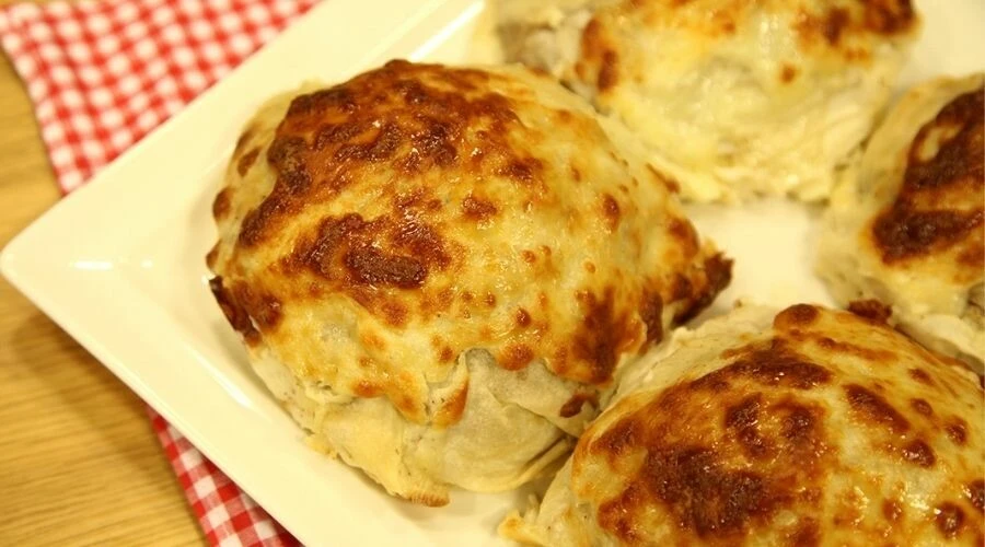 Ege Yöresinin Vazgeçilmezi Tavuklu Sultan Kebabı tarifi!