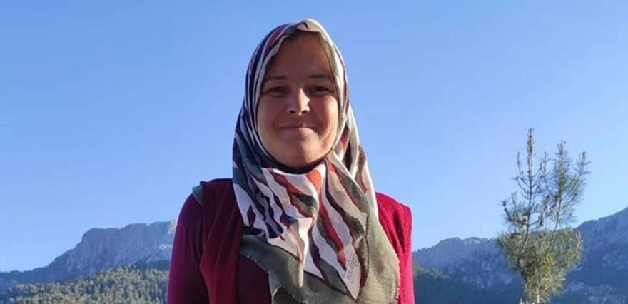 Eşi boşanmasın diye köprüye çıkmıştı! Cani koca kurduğu tuzak ile eşini 24 yerinden bıçakladı…