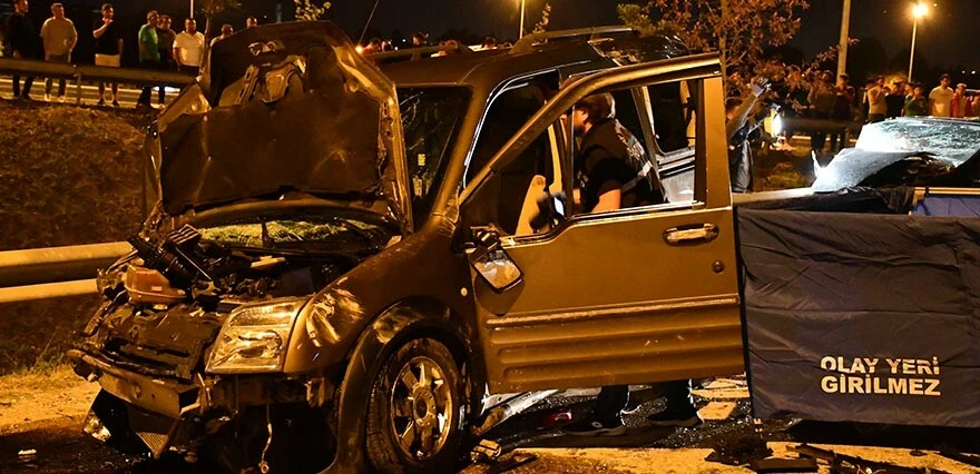 Düzce’de iki araç çarpıştı! Ölü ve yaralılar var…