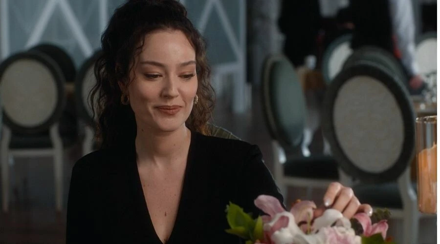 Ben Bu Cihana Sığmazam'da ayrılık! Başrol oyuncusu zirvedeyken diziye veda etti