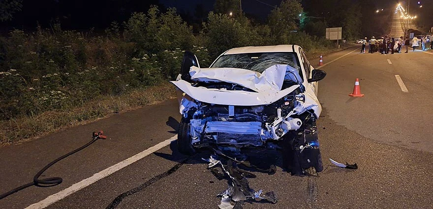 Samsun’da feci kaza: Araçlar pert oldu, ölü ve yaralılar var