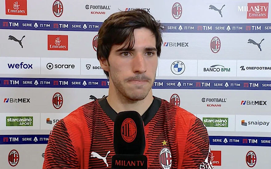 Avrupa'da tarihe geçen transfer: Sandro Tonali resmen Newcastle United'da
