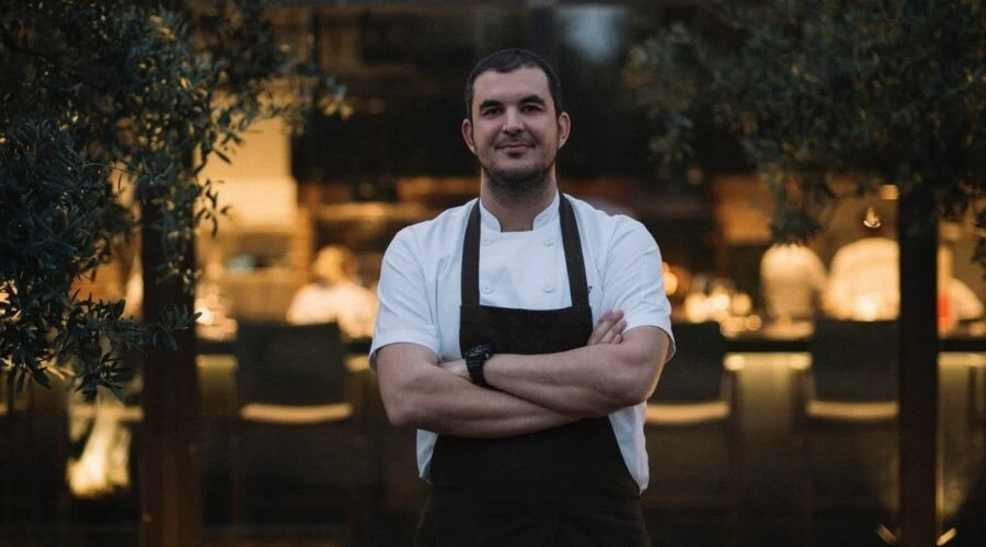 MasterChef jürisi Osman Sezener kimdir, kaç yaşında? Masterchef All Star jüri üyesi Osman nereli, eşi kim?