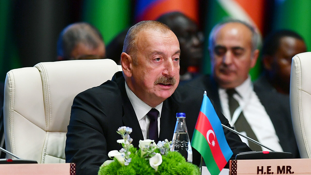 Aliyev’den Fransa’ya sert sözler: Ülkedeki ırkçılık ve İslam karşıtlığı gün yüzüne çıktı