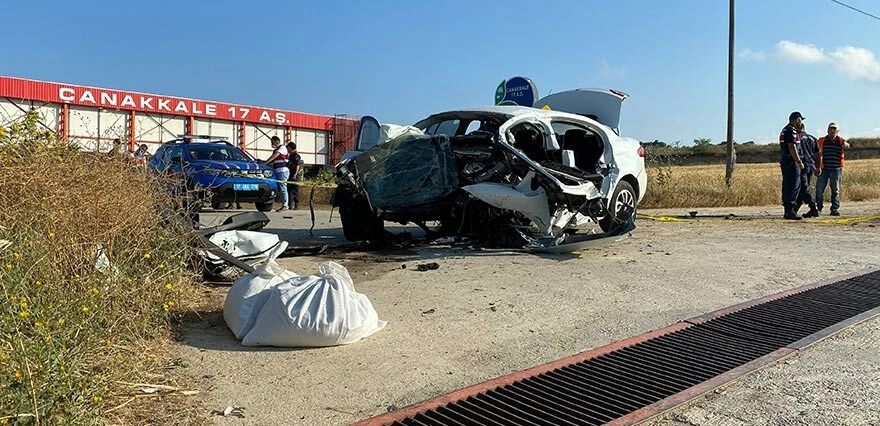 Motor yola fırladı, sürücü hayatını kaybetti! Araçtan çok sayıda uyuşturucu çıktı