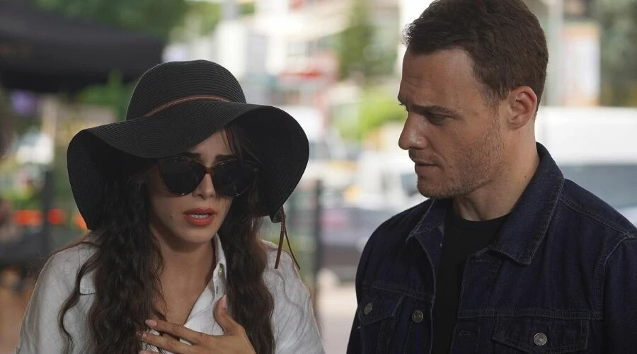 Ya Çok Seversen Leyla kimdir, gerçek adı ne? Hafsanur Sancaktutan kaç yaşında, nereli?