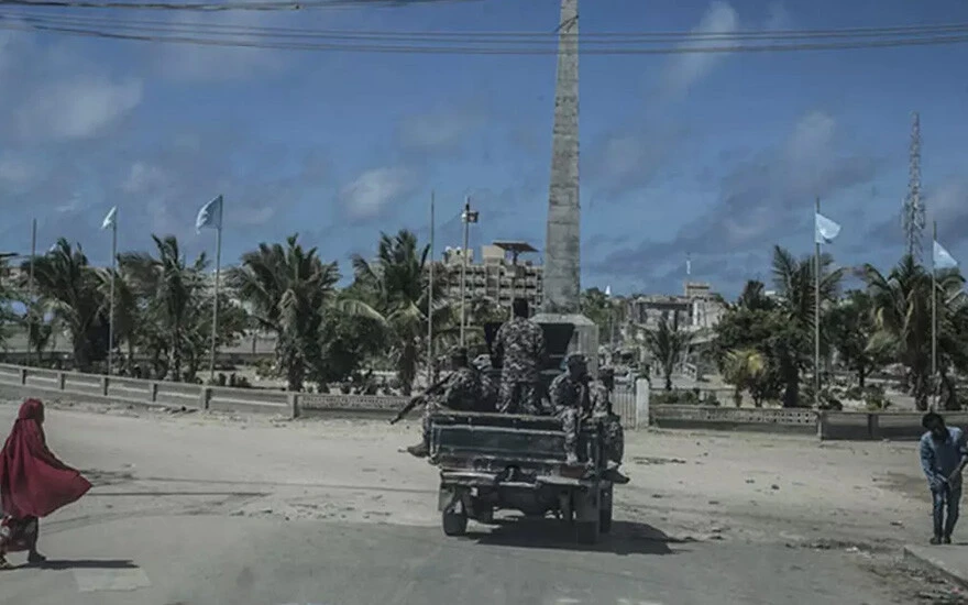 Somali’de üst düzey hükümet yetkililerine <a href=