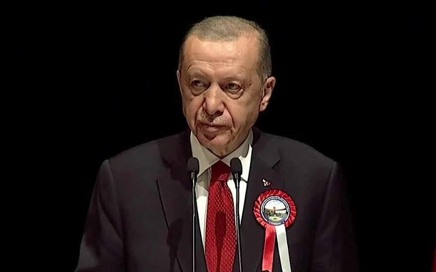 Son dakika! Cumhurbaşkanı Erdoğan İsveç'e NATO'nun kapılarını kapattı: Teröre kucak açanlara izin vermeyiz