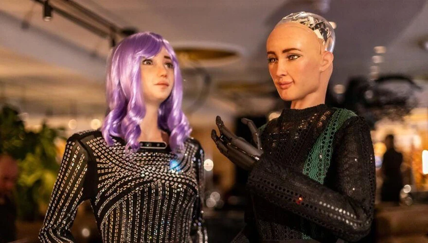 Robotlar meydan okudu: "Biz dünyayı daha iyi yönetiriz"