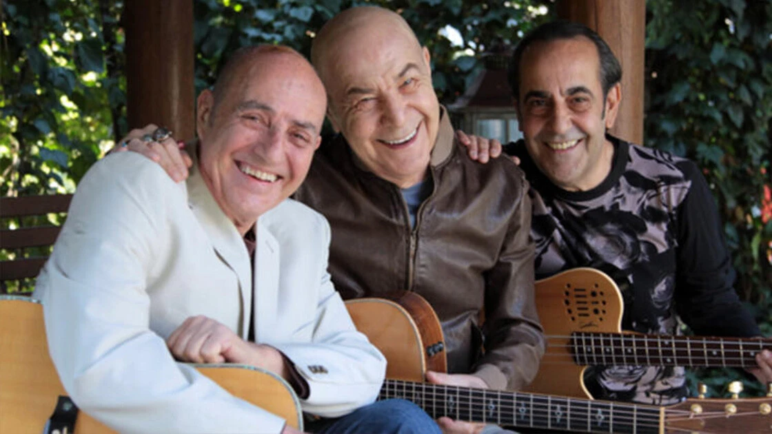 Son dakika! Yoğun bakımda tedavi gören Özkan Uğur hayatını kaybetti!