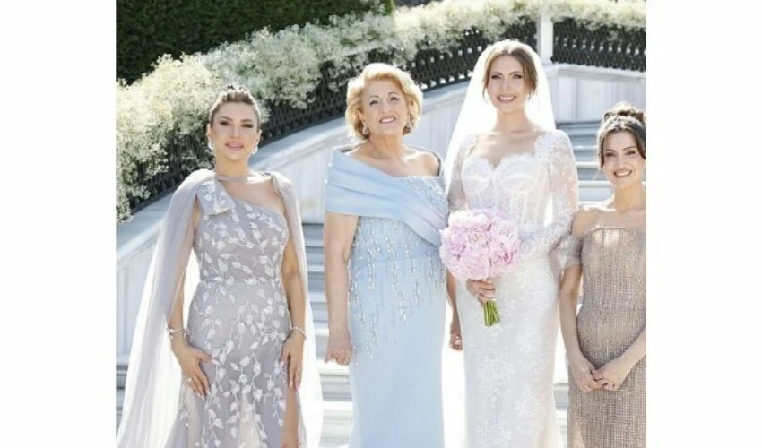 Eda Ece annesini paylaştı, sosyal medyada herkes aynı yorumu yaptı