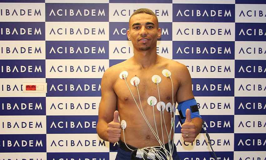 Fenerbahçe yeni transferini açıkladı