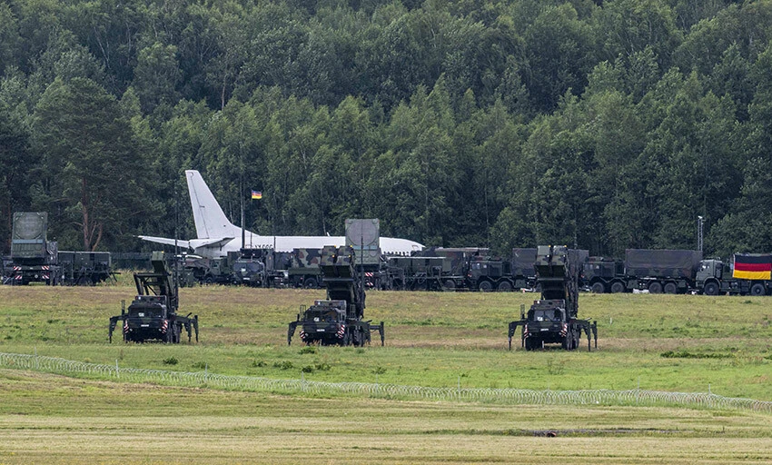 NATO Zirvesi öncesinde Litvanya'da kuş uçurtmuyor! Almanya'dan getirilen Patriot liderlere 'kalkan' oldu!